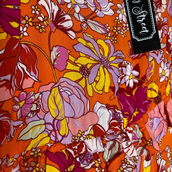 Brand New! Ivy Street Orange Multi Tiered dress with Ties at Shoulder Size 2X. - Picture 10 of 11